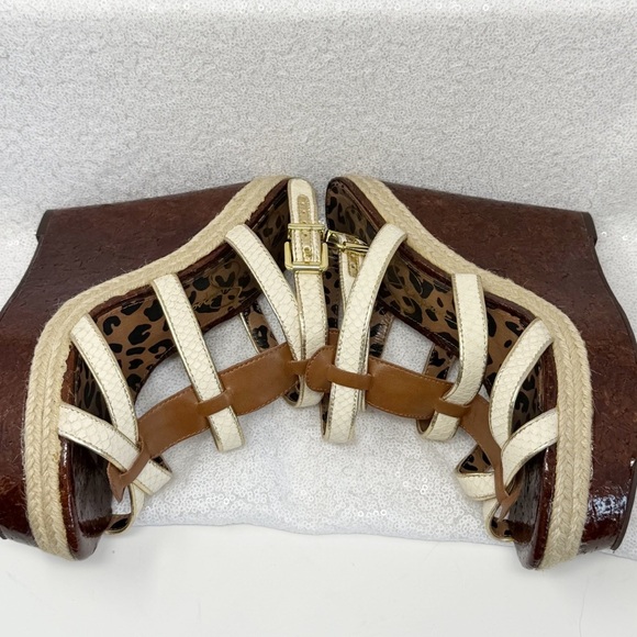 Jessica Simpson Brown and Cream Wedge/ platform wedges / Sandals size 7.5 - Picture 4 of 12